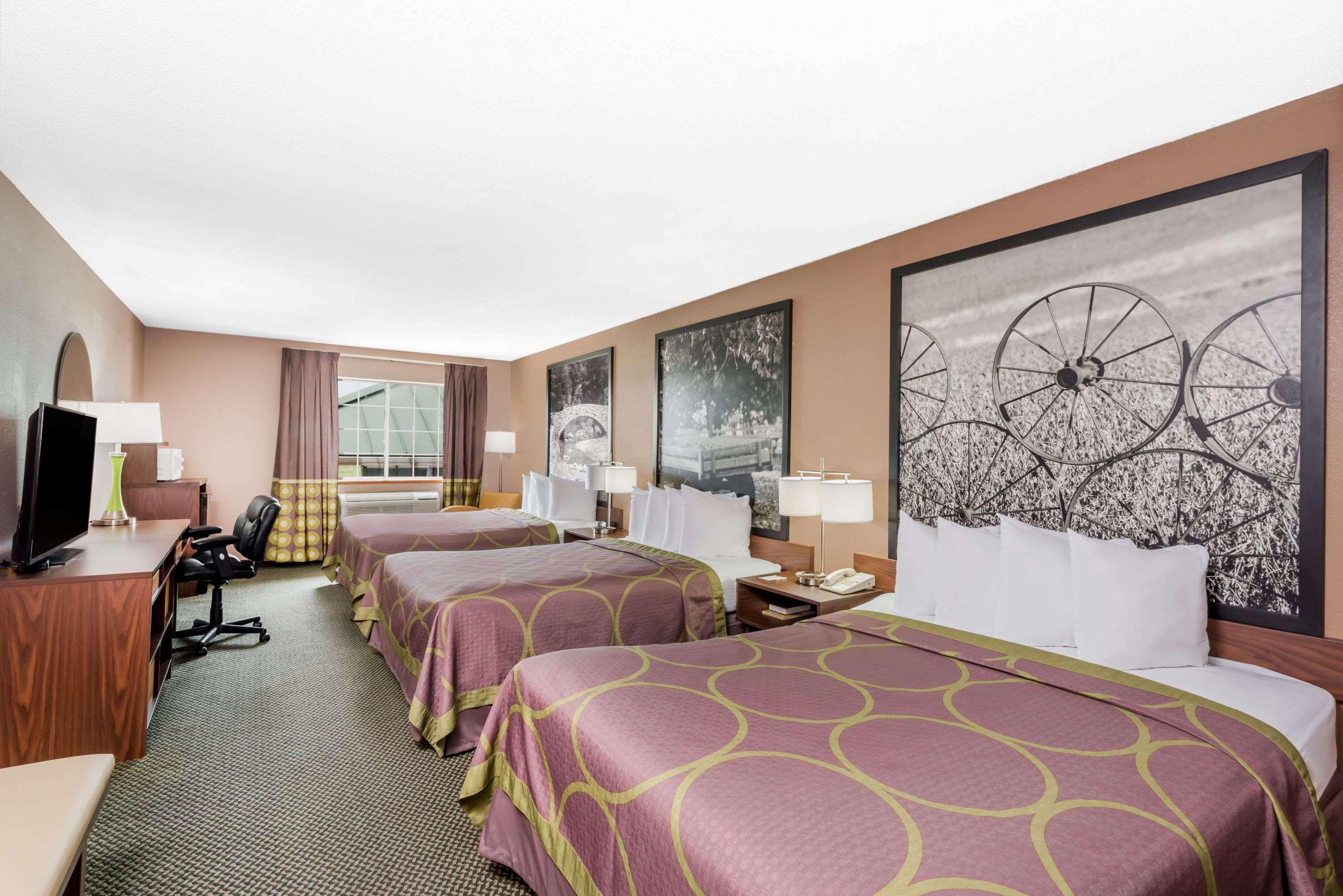 מלון Super 8 By Wyndham Winfield-Quail Ridge Area מראה חיצוני תמונה