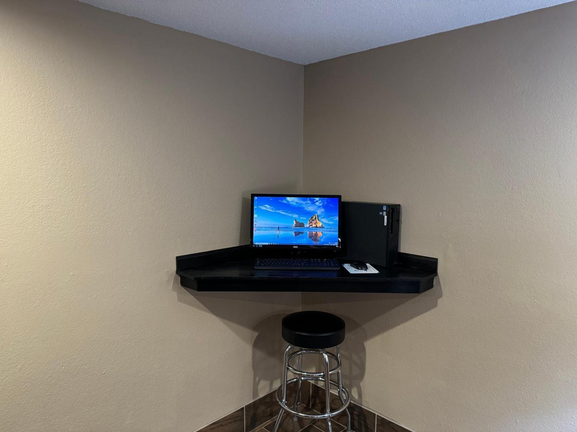 מלון Super 8 By Wyndham Winfield-Quail Ridge Area מראה חיצוני תמונה