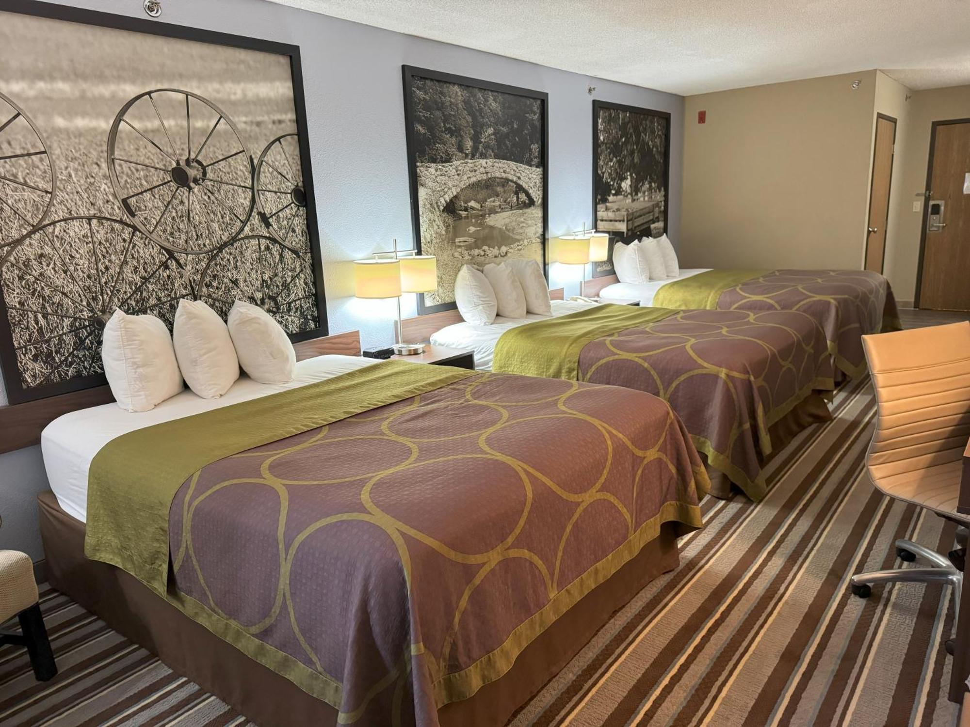 מלון Super 8 By Wyndham Winfield-Quail Ridge Area מראה חיצוני תמונה