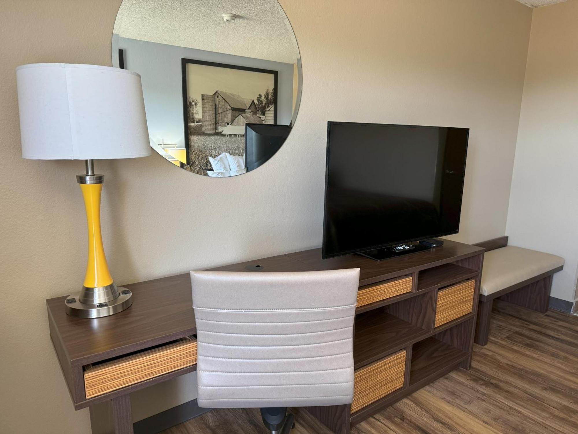 מלון Super 8 By Wyndham Winfield-Quail Ridge Area מראה חיצוני תמונה